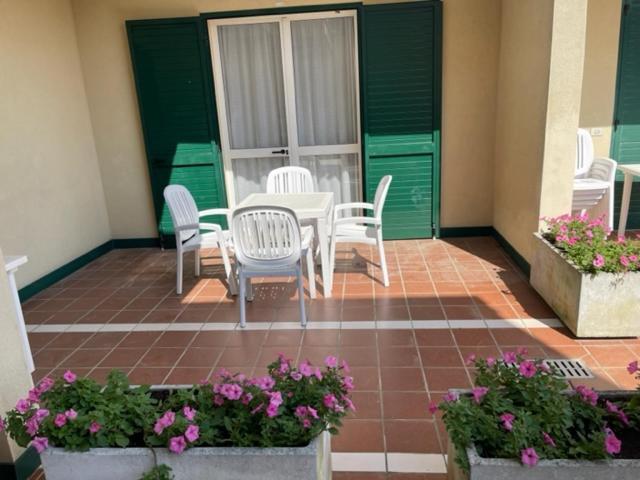 Apartament With Swimming Pool Apartamento Caorle Exterior foto