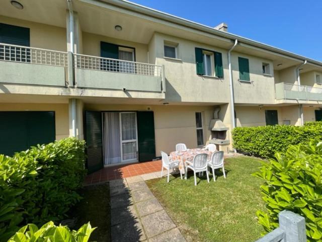 Apartament With Swimming Pool Apartamento Caorle Exterior foto